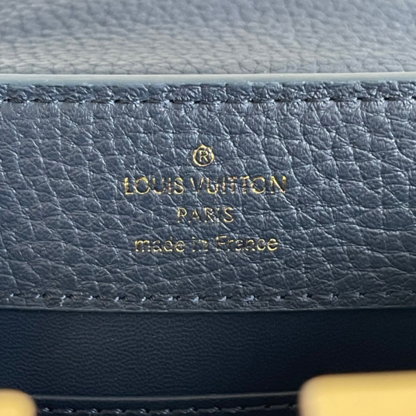 l**is V*t*n capucines mini