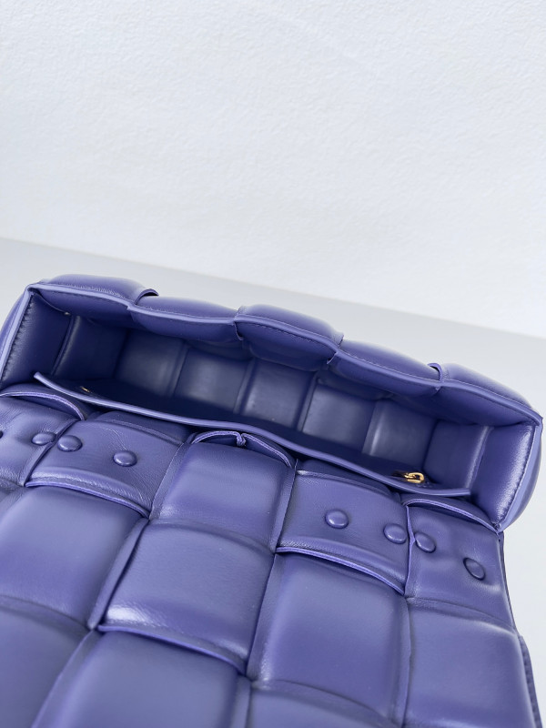 Bo*te*ga ve*ne*ta the chain cassette