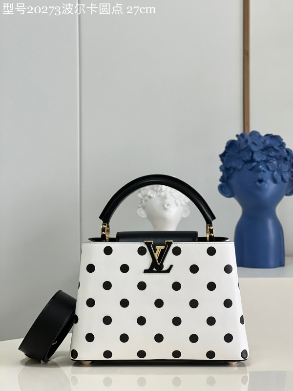 l**is V*t*n capucines bb