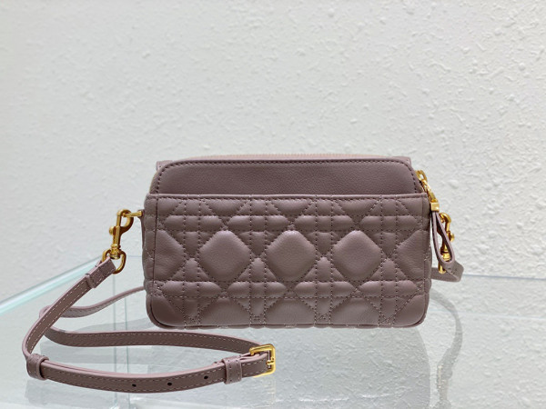 D*or caro pouch with chain