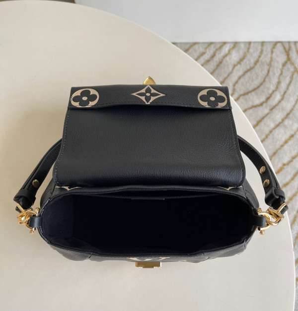 l**is V*t*n favorite