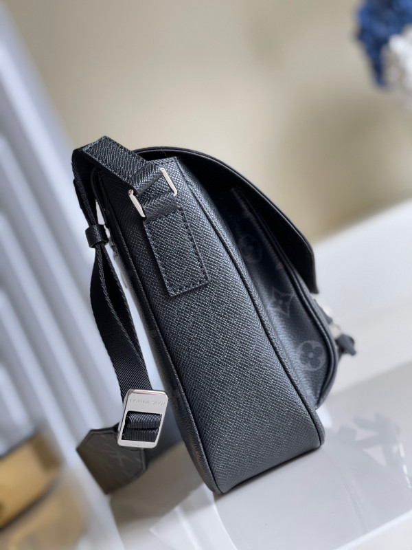 l**is V*t*n new messenger