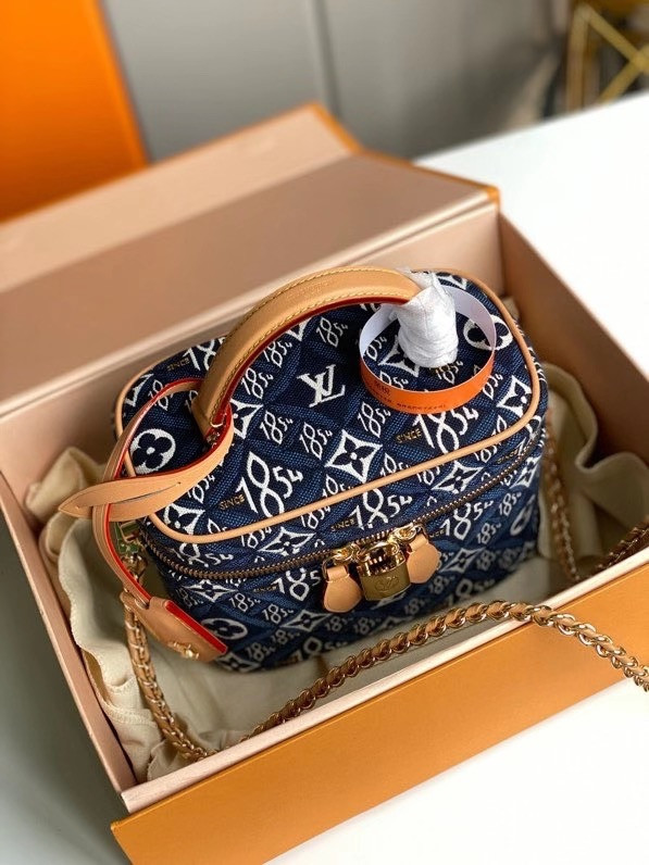 l**is V*t*n since 1854 vanity pm