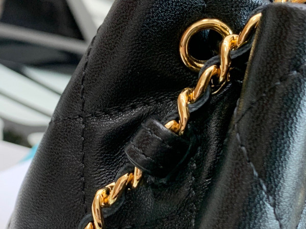 CL SMALL BUCKET WITH CHAIN