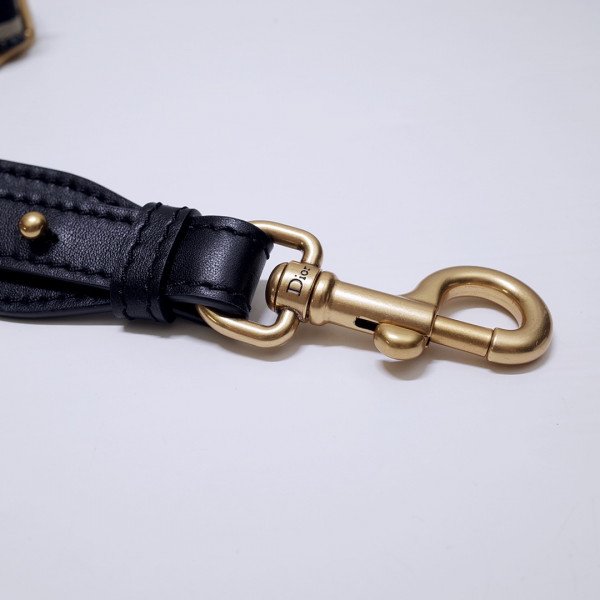 D*or adjustable shoulder strap