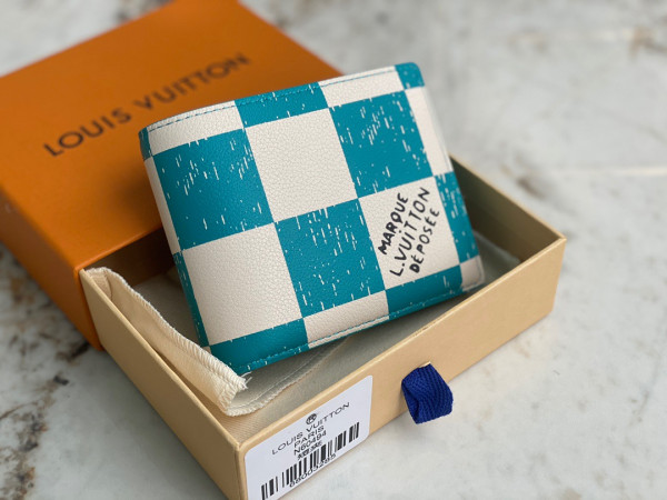 l**is V*t*n multiple wallet