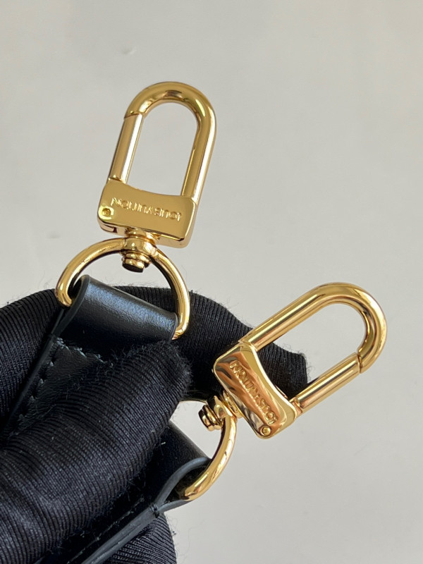 l**is V*t*n speedy bandouliÈre 25