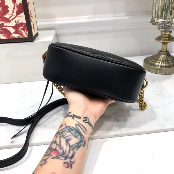 G*u*i gg marmont matelassé mini bag