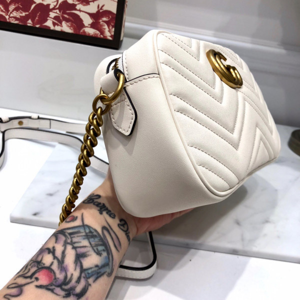 G*u*i gg marmont small matelassé shoulder bag