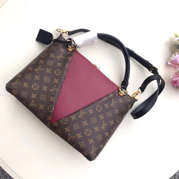 l**is V*t*n v tote mm