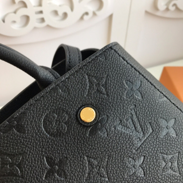 l**is V*t*n montaigne bb