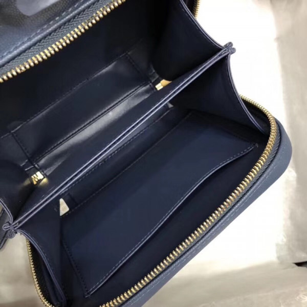 CL VANITY CASE