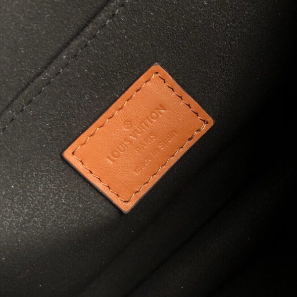 l**is V*t*n dauphine mm(2019 spring show)