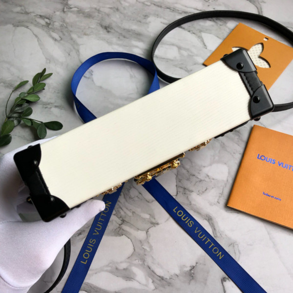 l**is V*t*n petite malle