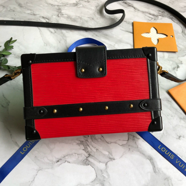 l**is V*t*n petite malle