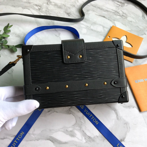 l**is V*t*n petite malle