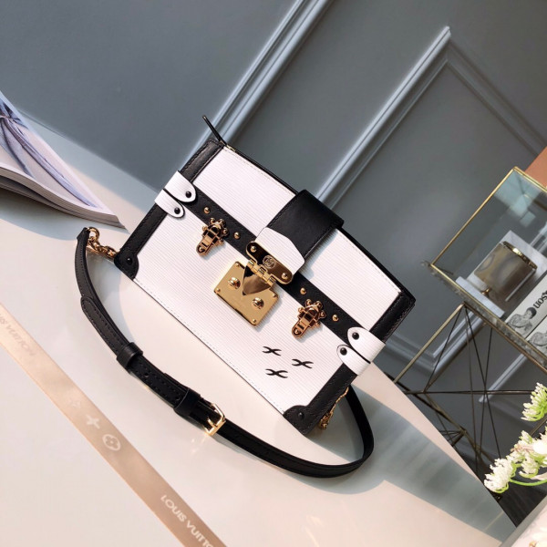 l**is V*t*n trunk clutch