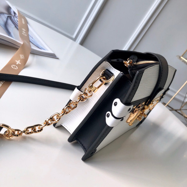 l**is V*t*n trunk clutch