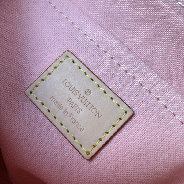 l**is V*t*n croisette