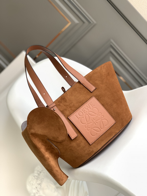 LOEWE Elephant Basket bag