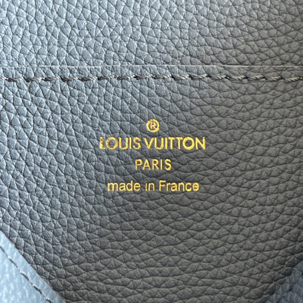 l**is V*t*n pont 9 soft mm