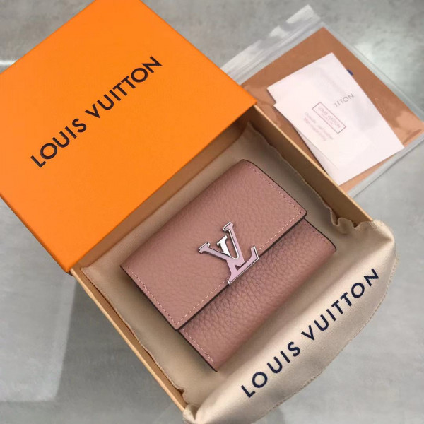 l**is V*t*n capucines xs wallet