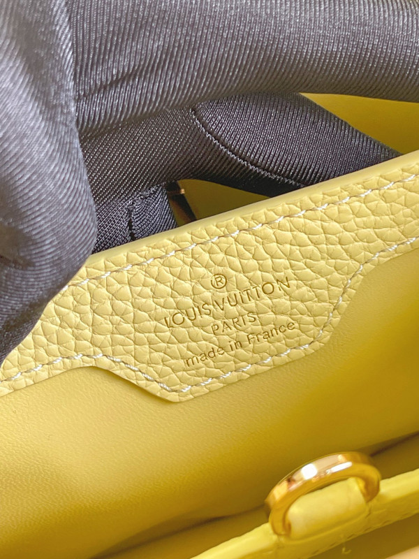 l**is V*t*n capucines bb