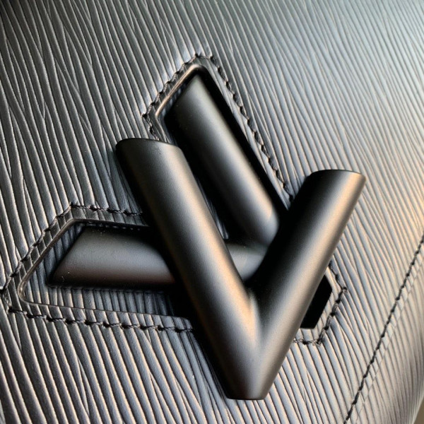 l**is V*t*n twist mm