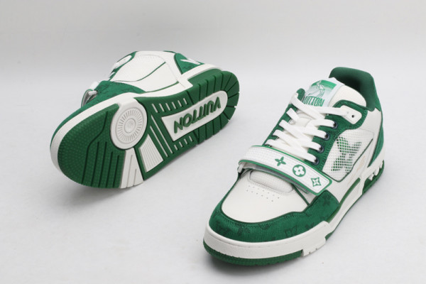 l**is V*t*n trainer sneaker