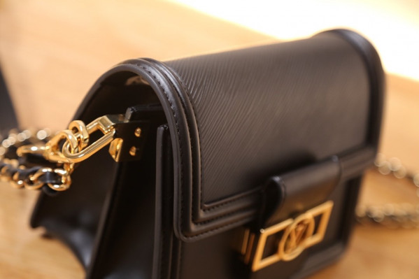 l**is V*t*n dauphine