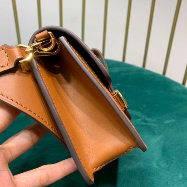 l**is V*t*n bumbag dauphine