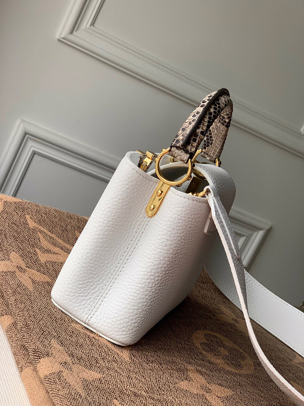 l**is V*t*n capucines mini