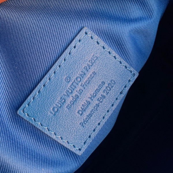 l**is V*t*n soft trunk