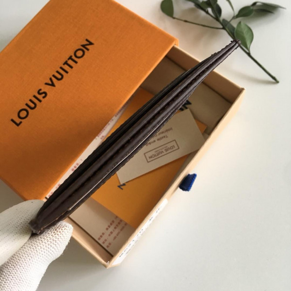 l**is V*t*n bandouliere 50double card holder