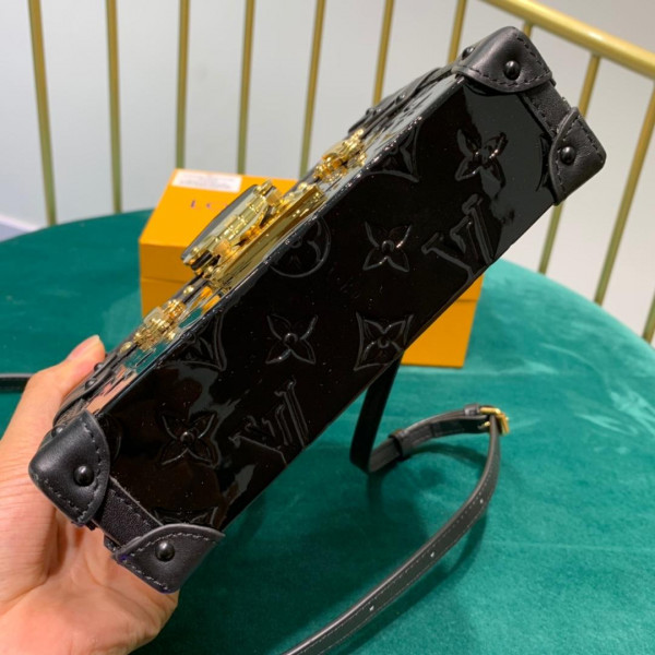 l**is V*t*n petite malle