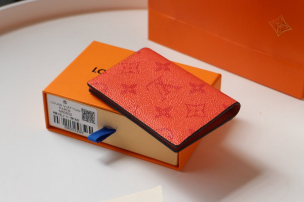 l**is V*t*n pocket organizer