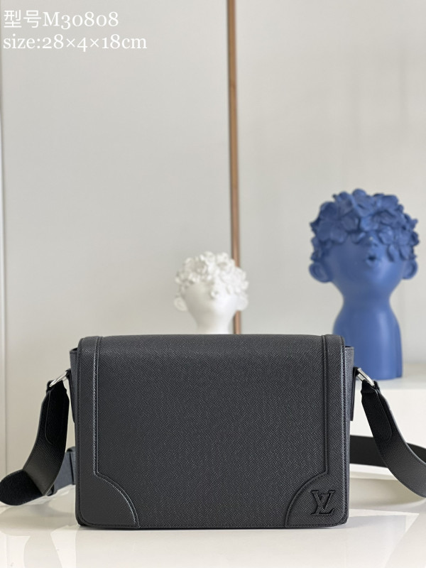 l**is V*t*n new flap messenger