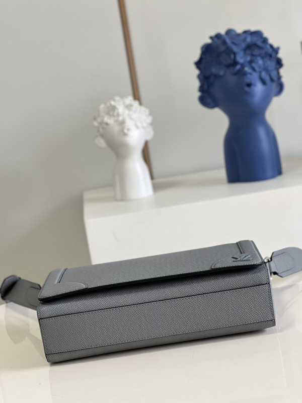 l**is V*t*n new flap messenger