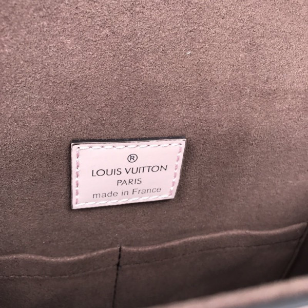 l**is V*t*n cluny bb