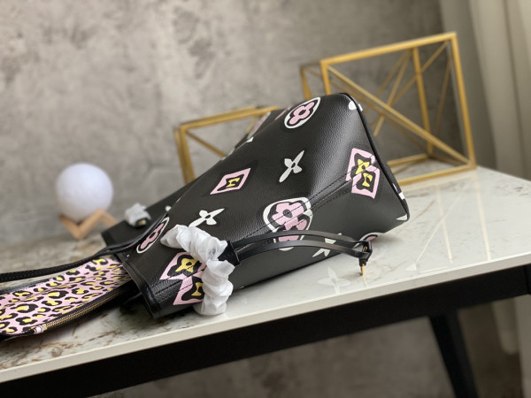 l**is V*t*n neverfull mm