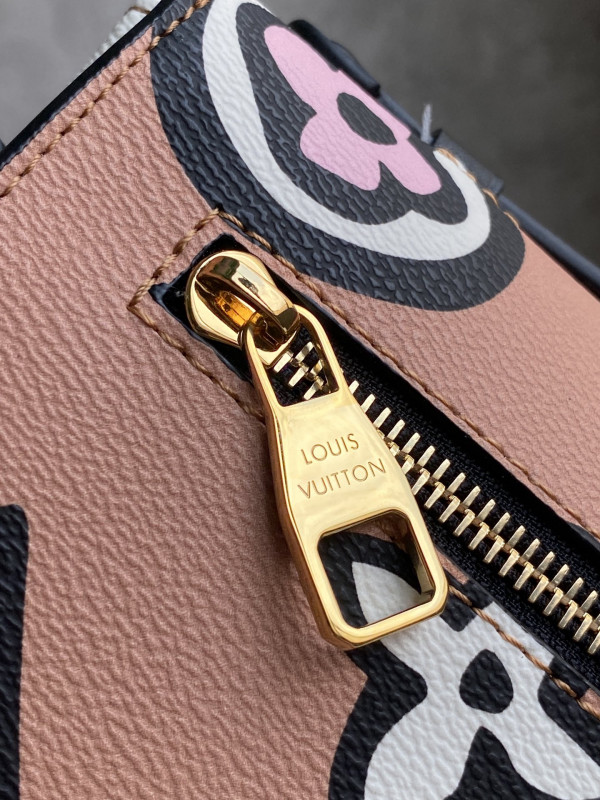 l**is V*t*n pochette mÉtis