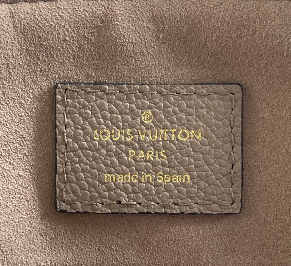 l**is V*t*n grand palais