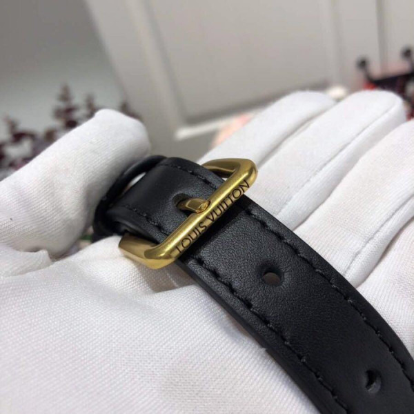 l**is V*t*n new wave bumbag