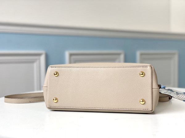 l**is V*t*n lockme ever bb/mm