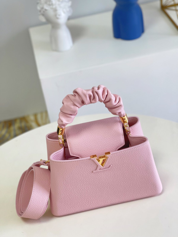 l**is V*t*n capucines bb