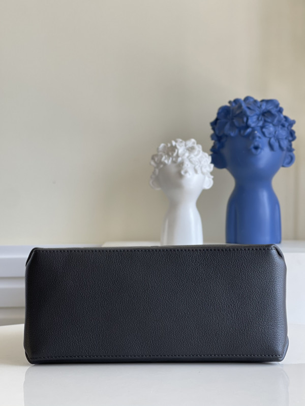 l**is V*t*n petit palais