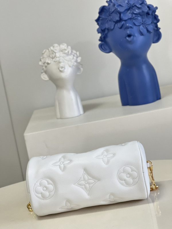 l**is V*t*n papillon bb