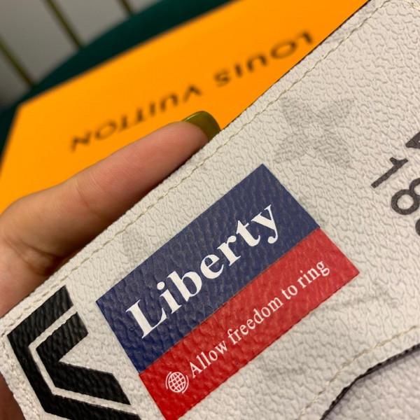 l**is V*t*n pocket organizer