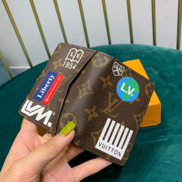 l**is V*t*n pocket organizer