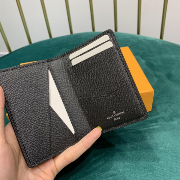 l**is V*t*n pocket organizer